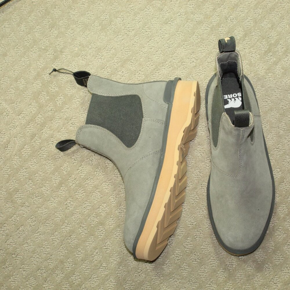 Sorel Gray Chelsea Ankle Boots with Tan Sole